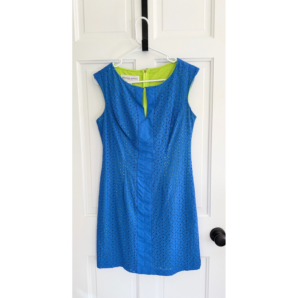 Donna Ricco New York Blue Eyelet Sheath Dress Size 4 Neon Green Lining